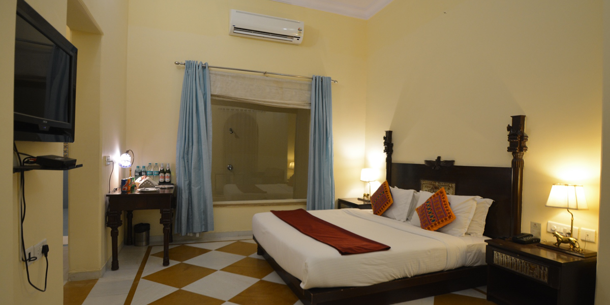 aaram-bagh-puskar-room-6