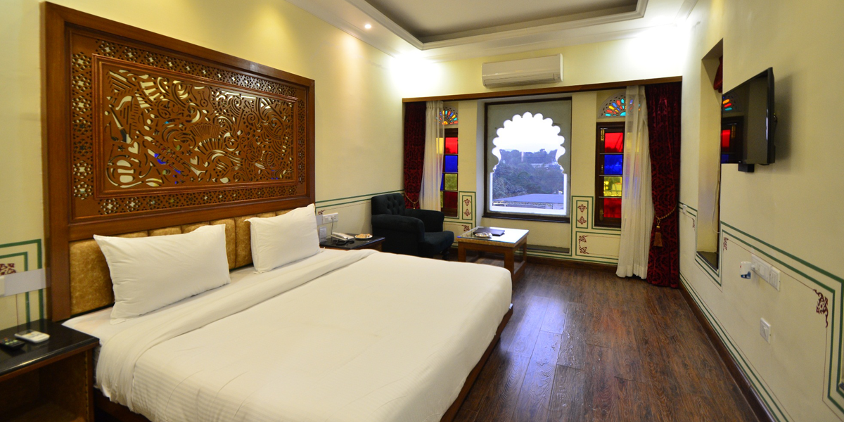 aaram-mahal-udaipur-room-3